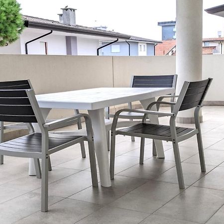 Appartamenti Torre Bianca Lignano Sabbiadoro Exteriör bild
