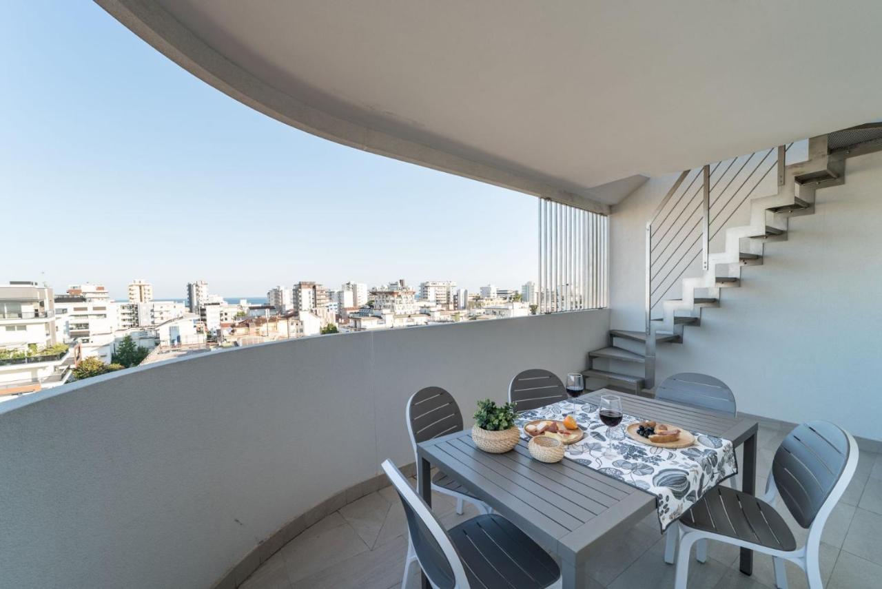 Appartamenti Torre Bianca Lignano Sabbiadoro Exteriör bild